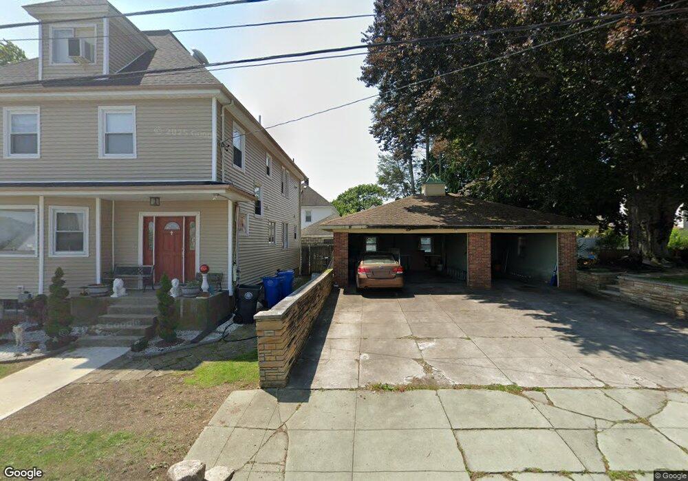 152 Heather St, Cranston, RI 02920 - photo 1