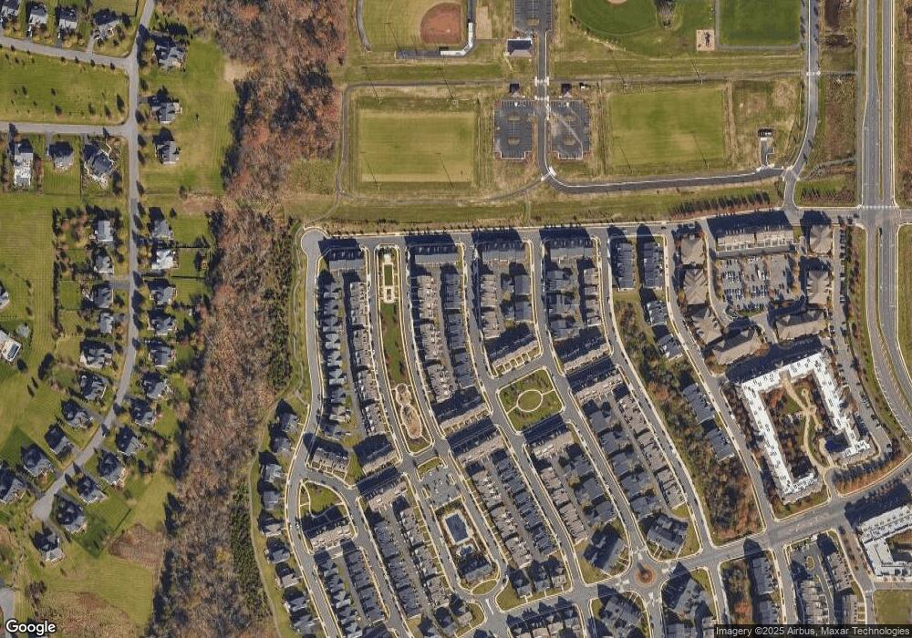 22471 Cambridgeport Square, Ashburn, VA 20148 - photo 1