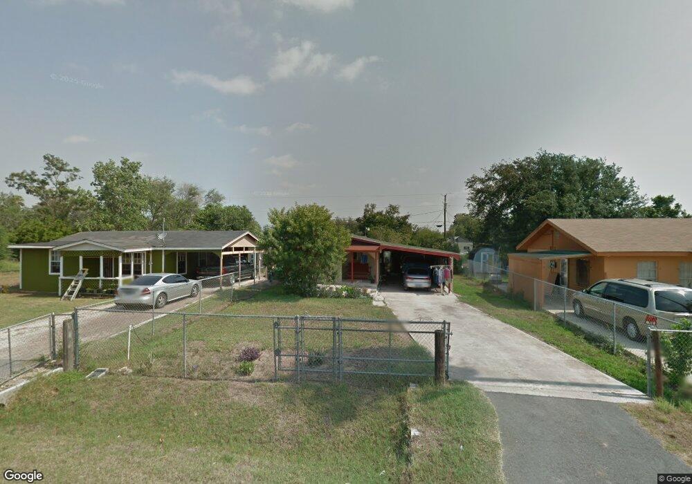 2818 W 7th St, Weslaco, TX 78596 - photo 1