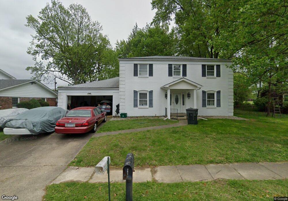 1012 Castlewood Dr, New Albany, IN 47150 - photo 1