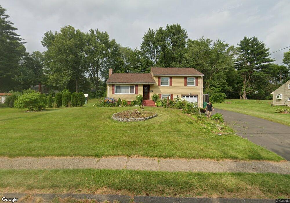 17 Crestview Dr, Bloomfield, CT 06002 - photo 1