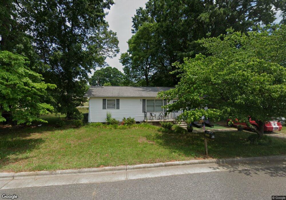 1413 3rd St, Statesville, NC 28677 - photo 1