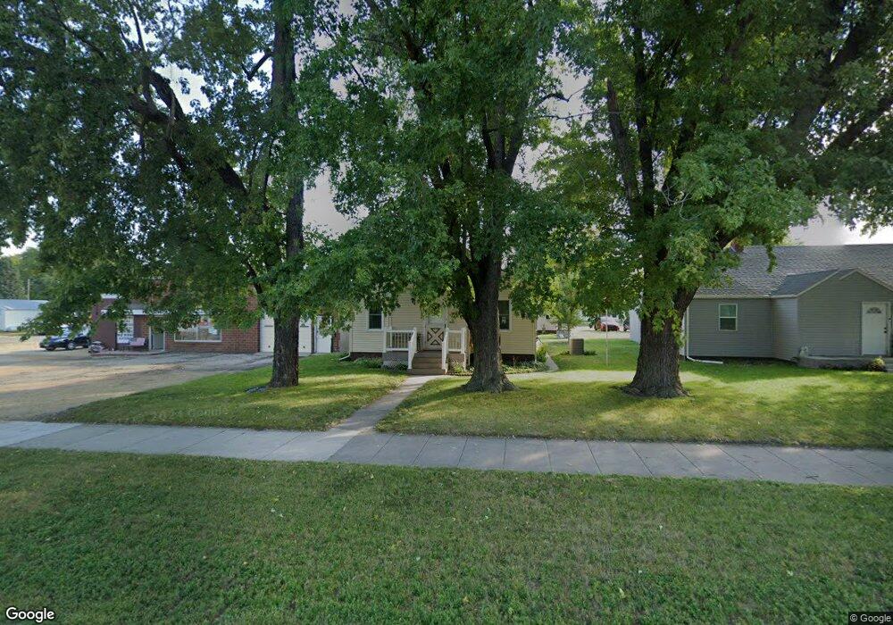 1418 N Broadway St, New Ulm, MN 56073 - photo 1