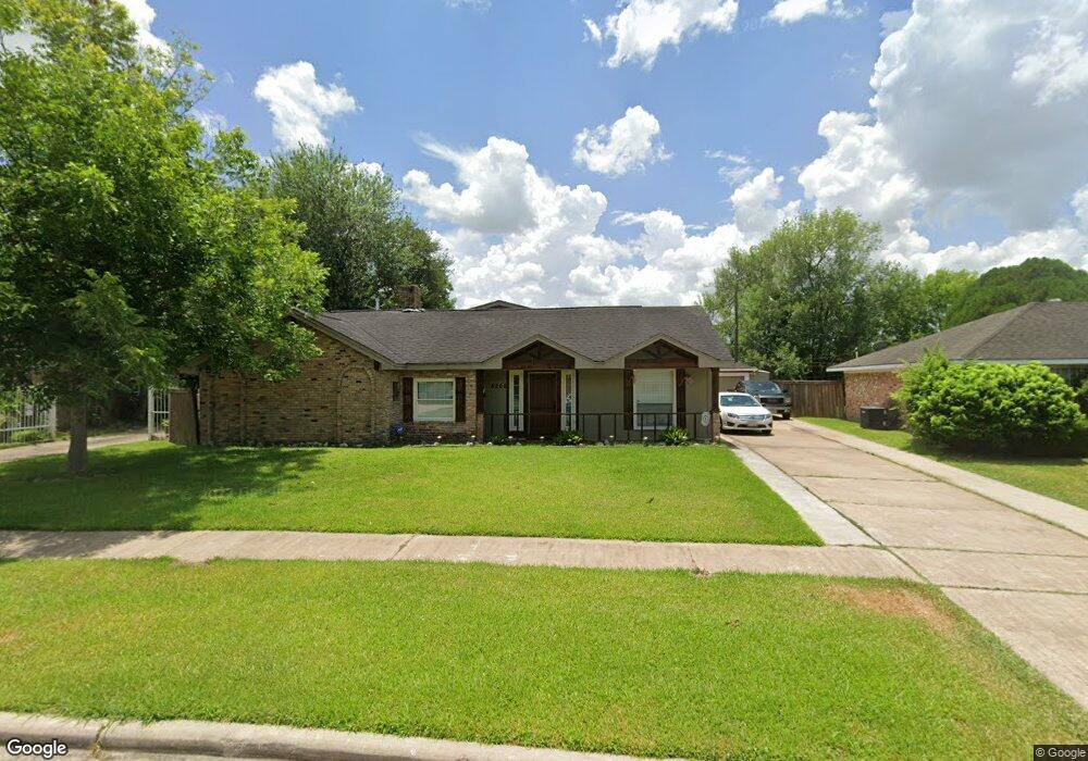 8206 Coastway Ln, Houston, TX 77075 - photo 1