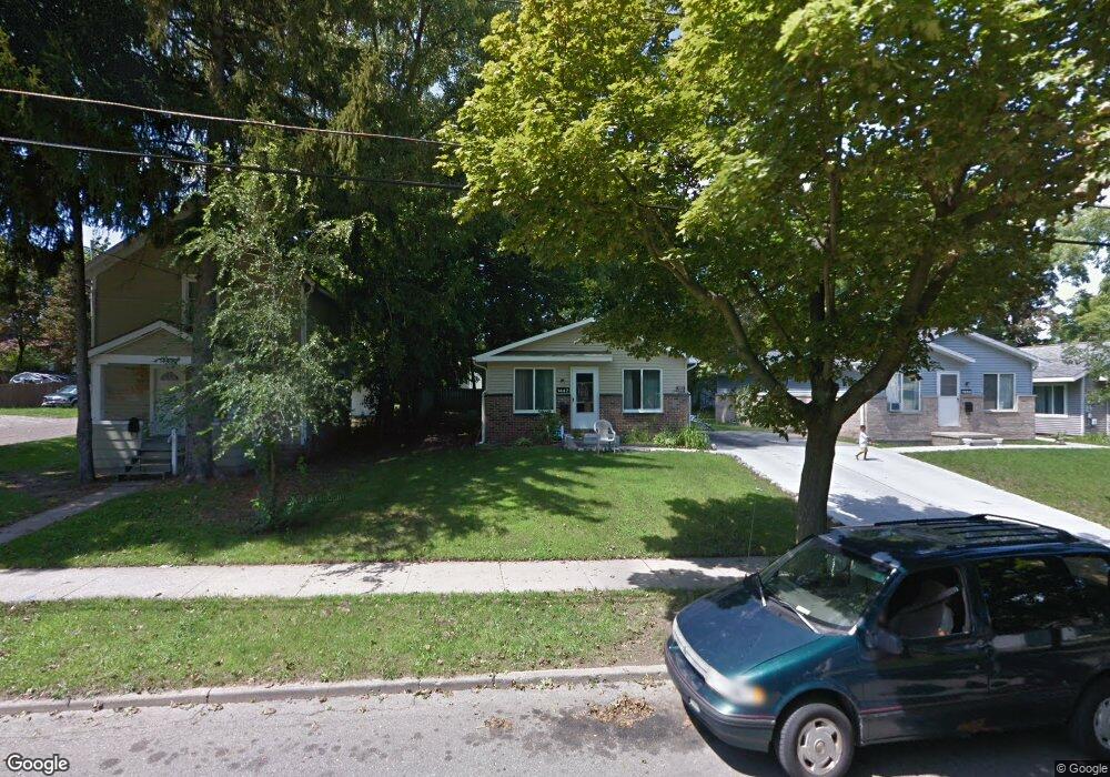 1447 Robertson Ave, Lansing, MI 48915 - photo 1