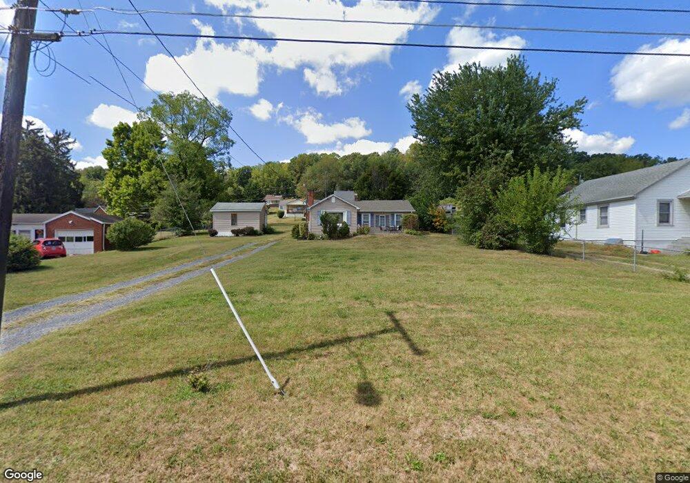 195 Montgomery Rd, Staunton, VA 24401 - photo 1