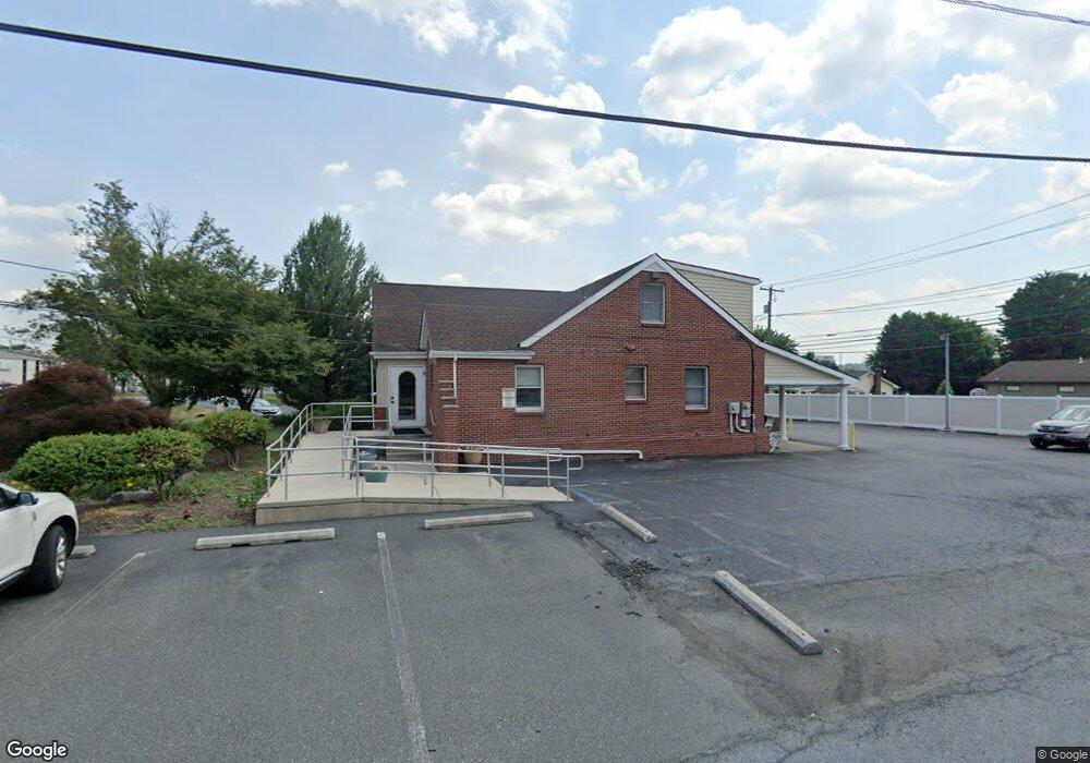 1104 S Cedar Crest Blvd unit 2, Allentown, PA 18103 - photo 1