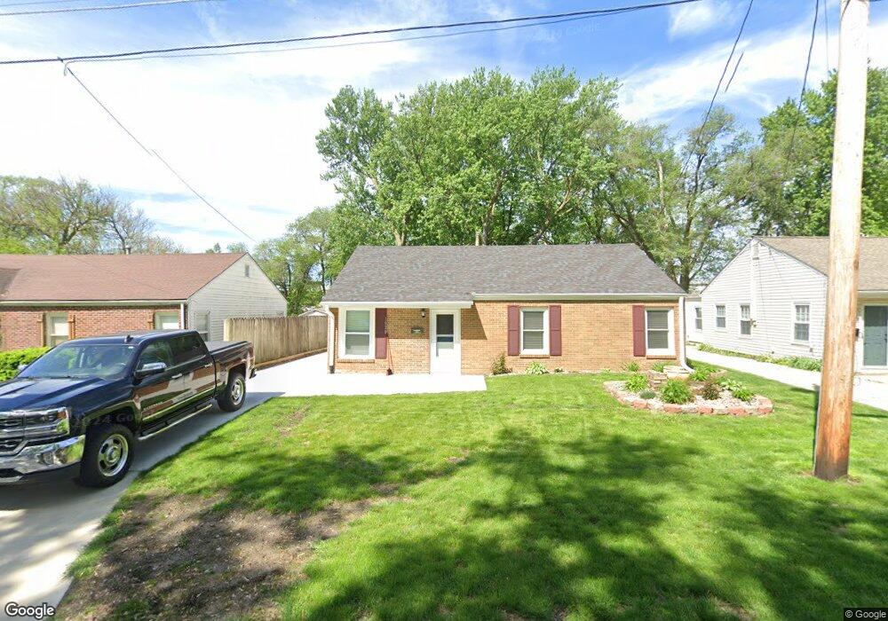 1020 69th St, Windsor Heights, IA 50324 - photo 1