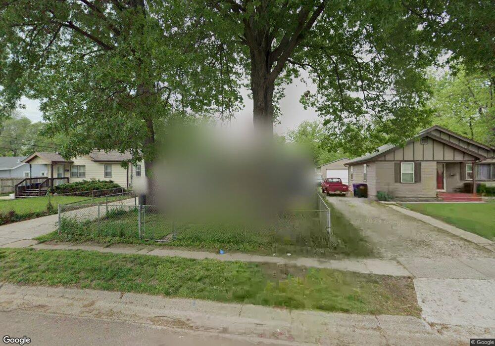 2936 E Washington Ave, Des Moines, IA 50317 - photo 1