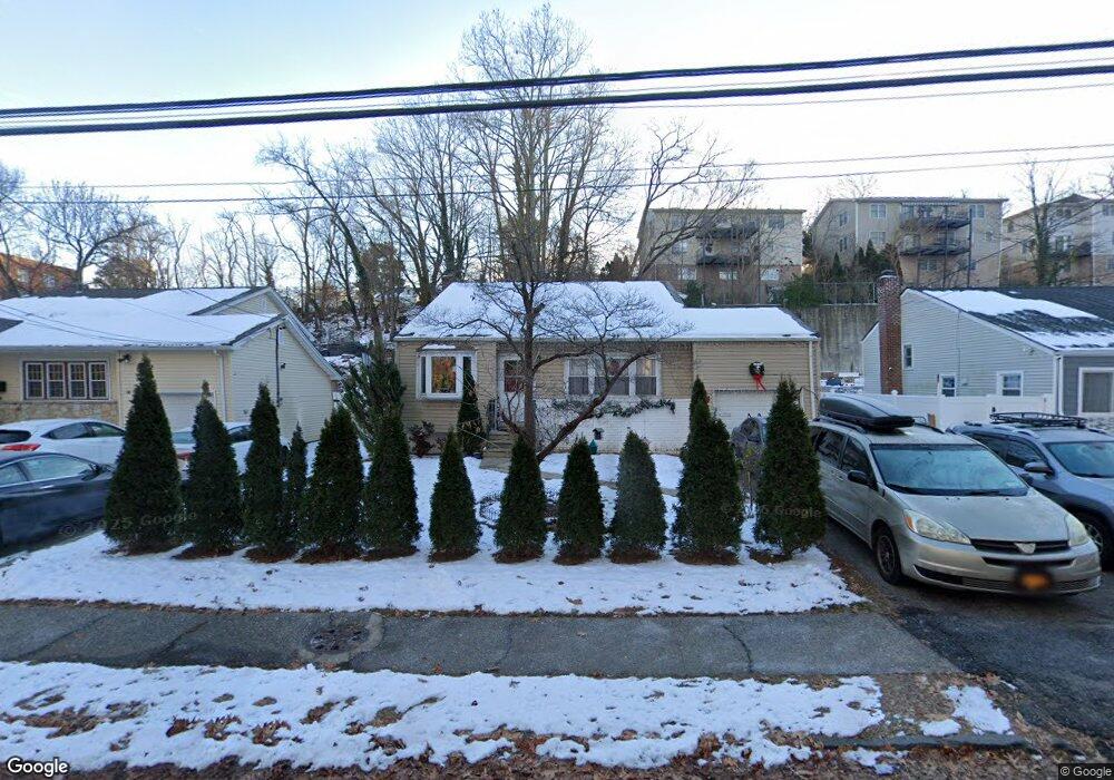 486 Midland Ave, Yonkers, NY 10704 - photo 1