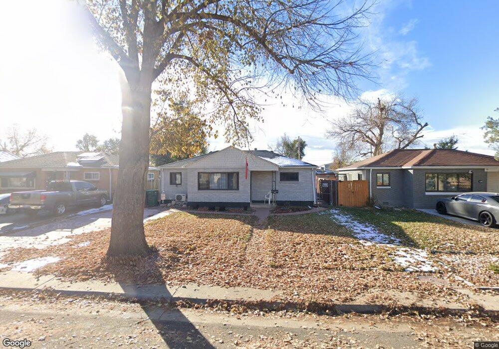 2371 Florence St, Aurora, CO 80010 - photo 1