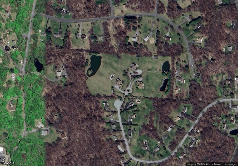 44 Mollys Way, Poughkeepsie, NY 12601 - photo 1