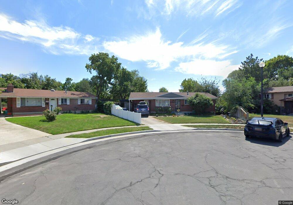 8563 Johnson Way Dr, Sandy, UT 84094 - photo 1