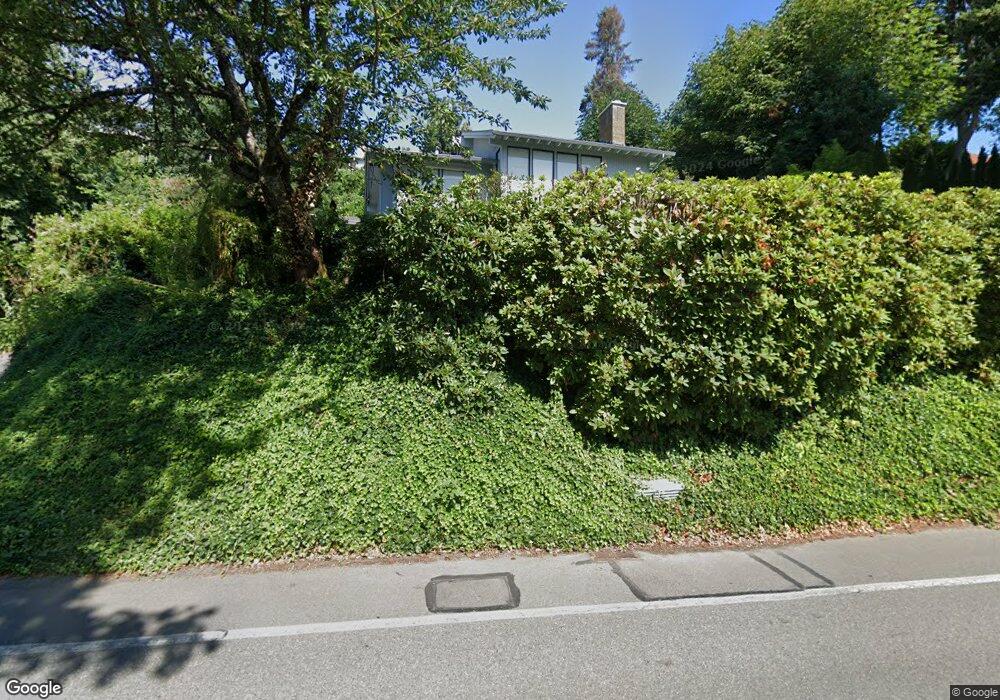 4267 E Mercer Way, Mercer Island, WA 98040 - photo 1