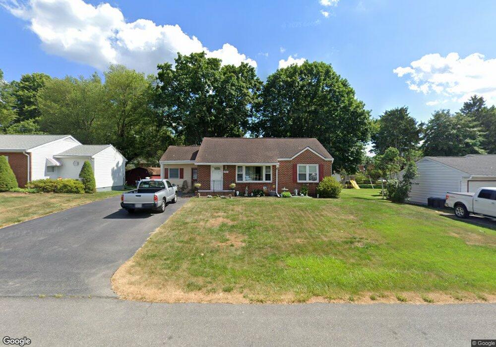 17929 Oak Ridge Dr, Hagerstown, MD 21740 - photo 1