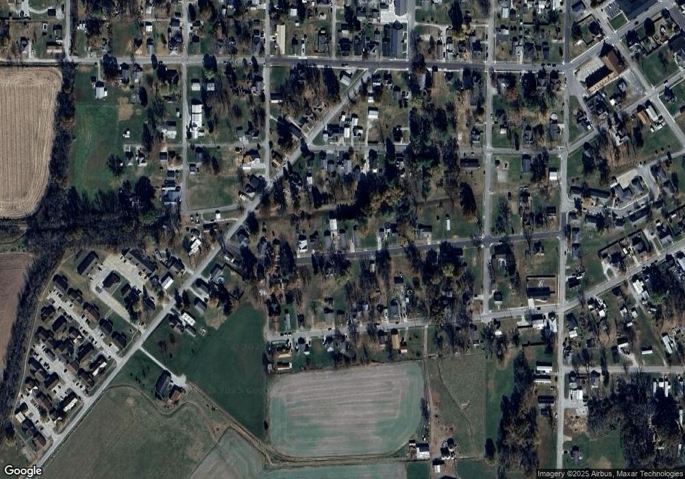 724 Oak St, Bicknell, IN 47512 - photo 1