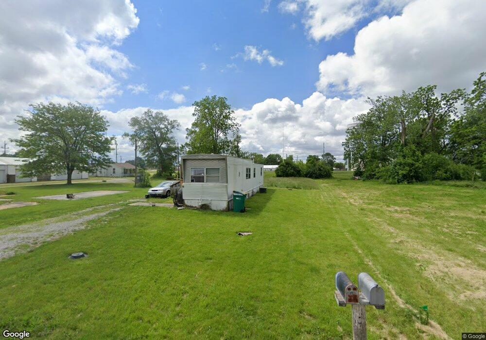 65 Moultrie Ave, Mattoon, IL 61938 - photo 1