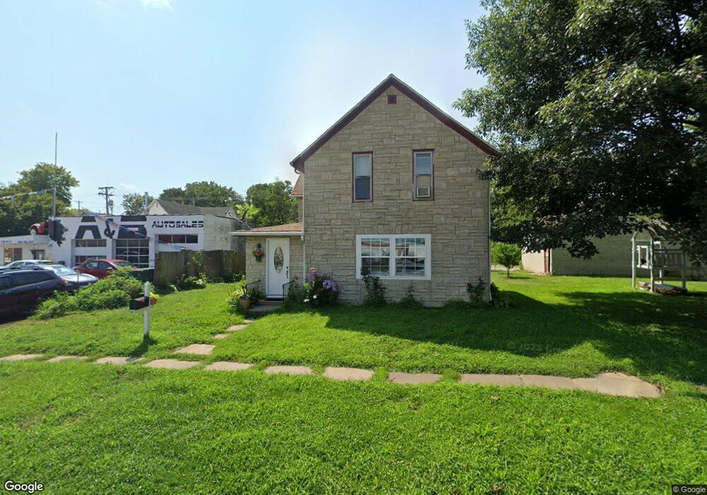134 2nd St, Columbus Junction, IA 52738 - photo 1