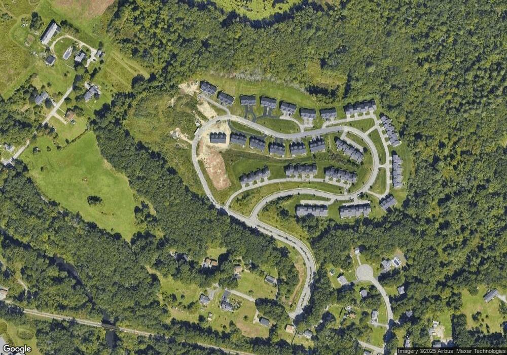 154 Ariel Cir unit 53, Sutton, MA 01590 - photo 1