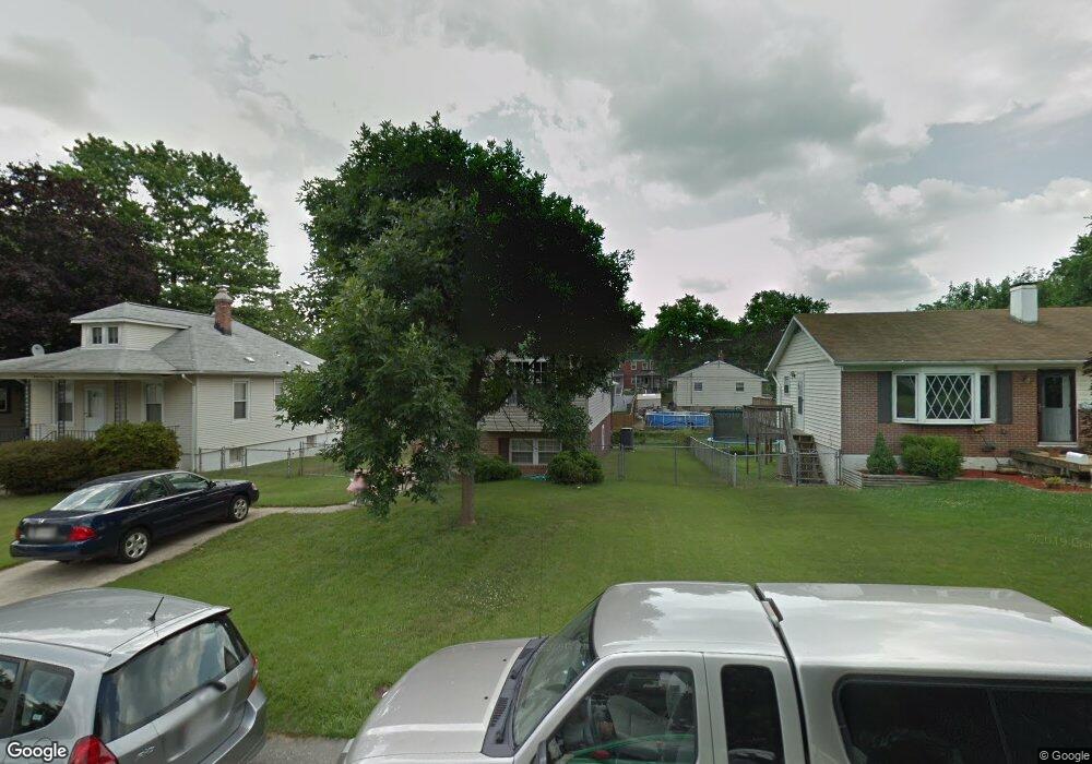 3671 Hineline Rd, Baltimore, MD 21229 - photo 1