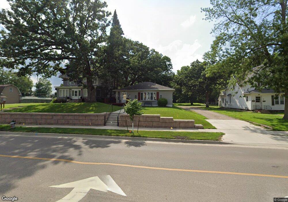 807 Bridge Ave, Albert Lea, MN 56007 - photo 1