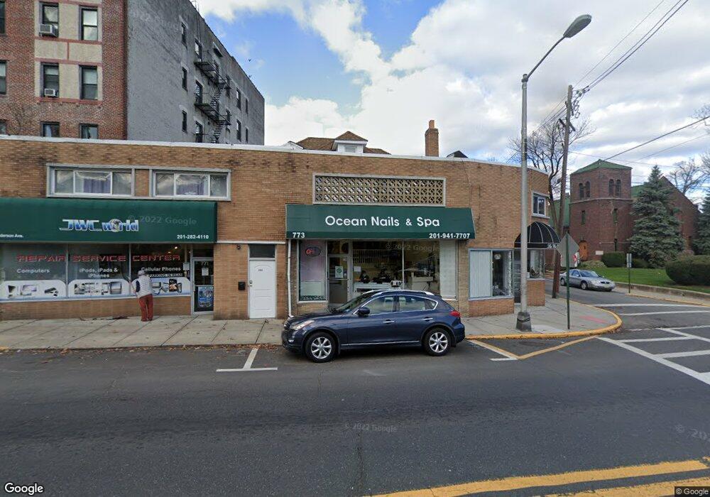 773 Anderson Ave unit 2, Cliffside Park, NJ 07010 - photo 1