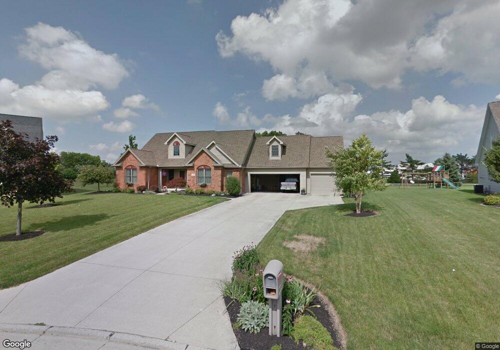 722 Gardenview Cir, Lima, OH 45801 - photo 1