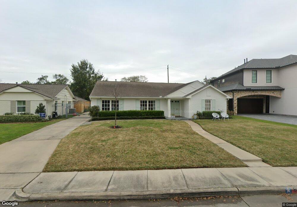 6158 Meadow Lake Ln, Houston, TX 77057 - photo 1