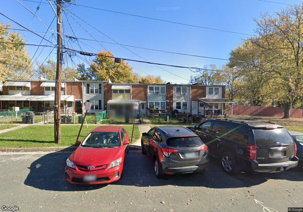 916 Niagara Ct, Halethorpe, MD 21227 - photo 1