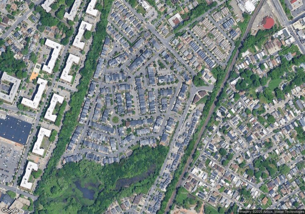 28 Celebration Ln, Staten Island, NY 10304 - photo 1