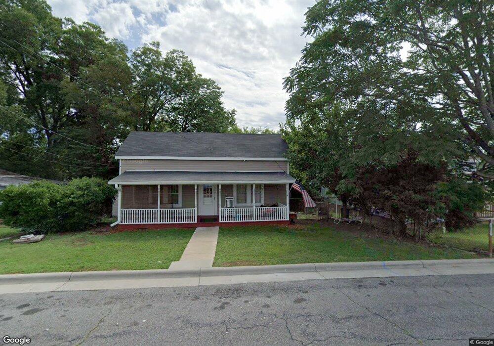 532 Mccoy St, Reidsville, NC 27320 - photo 1