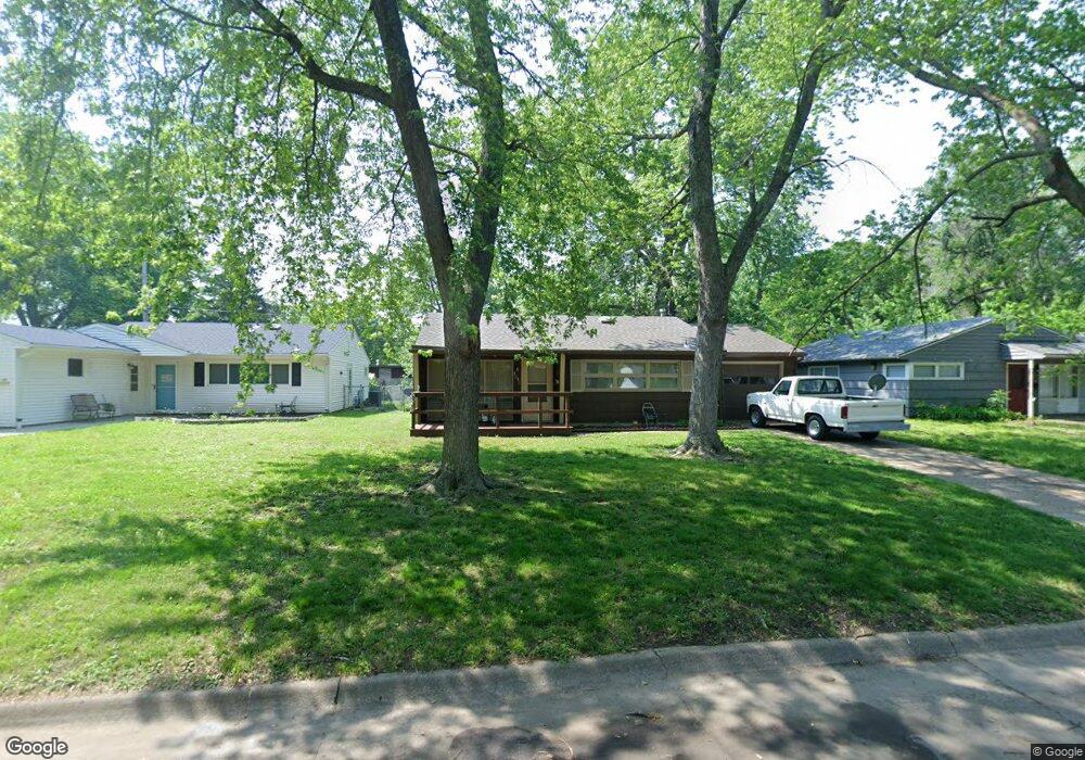 1513 SW 24th St, Topeka, KS 66611 - photo 1