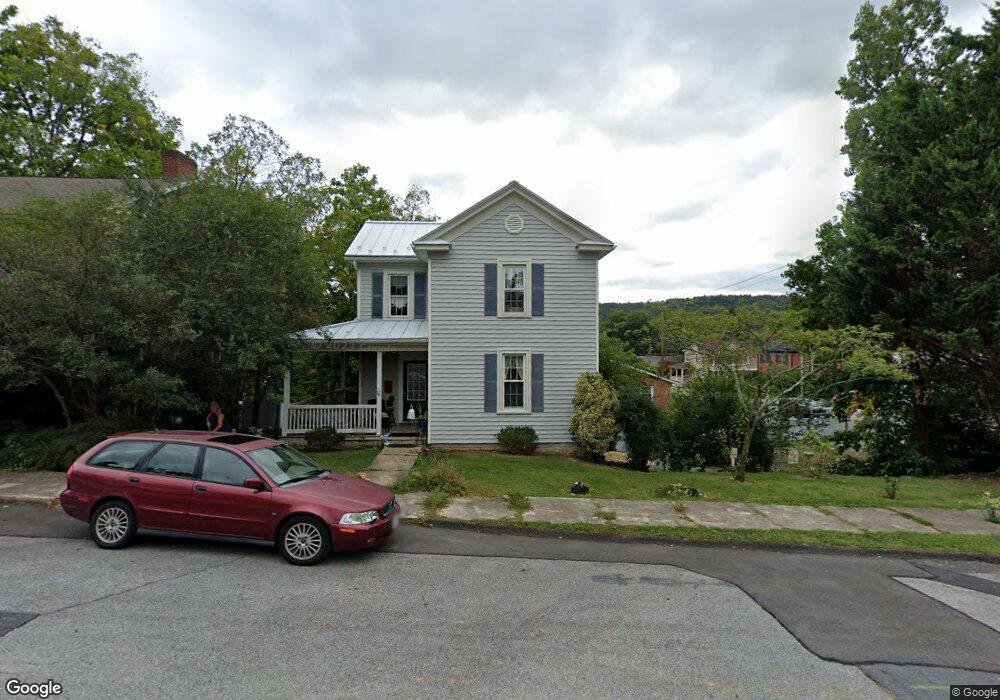 564 Walnut Ave, Waynesboro, VA 22980 - photo 1