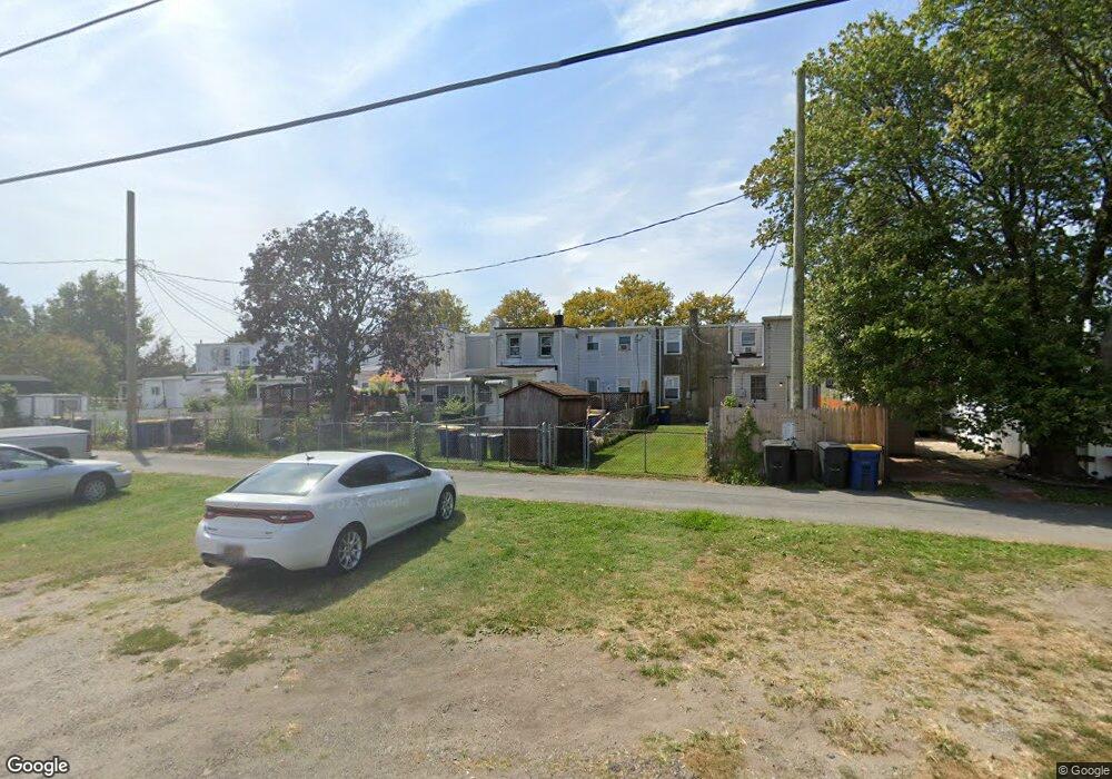 732 Center St, New Castle, DE 19720 - photo 1