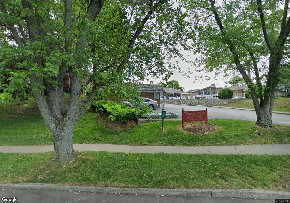 50 Southport Woods Dr, Southport, CT 06890 - photo 1