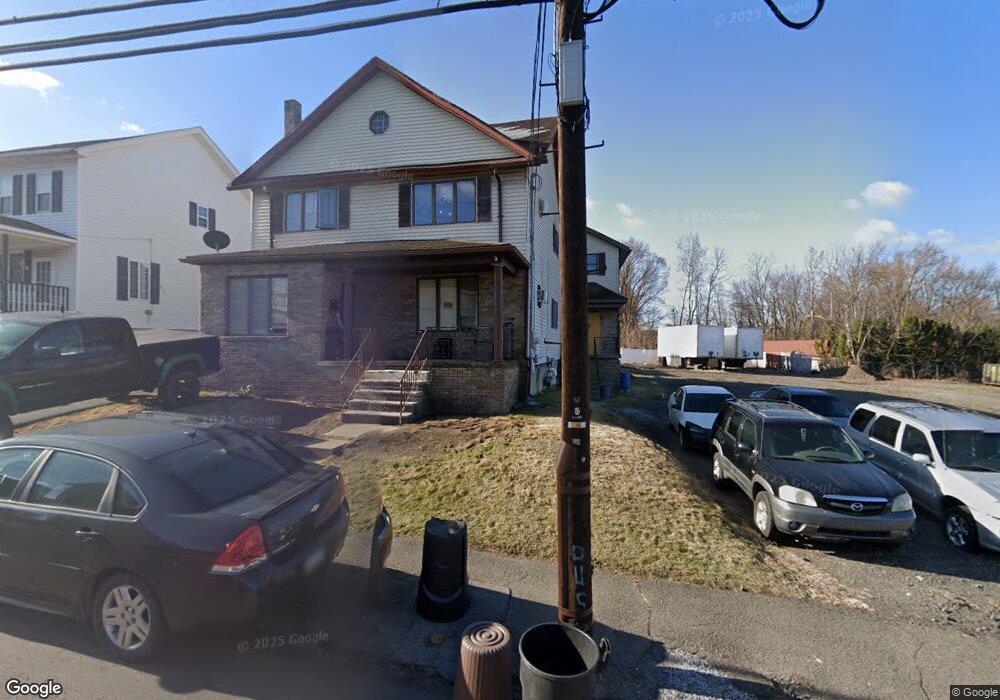 432 E Drinker St, Dunmore, PA 18512 - photo 1