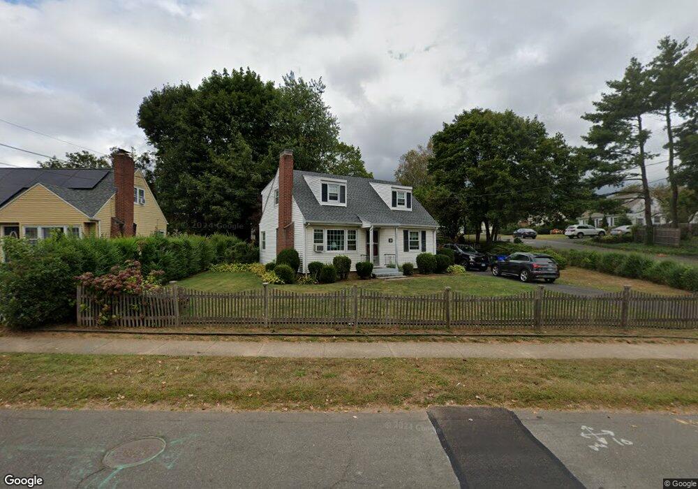 10 Chamberlin Dr, West Hartford, CT 06107 - photo 1