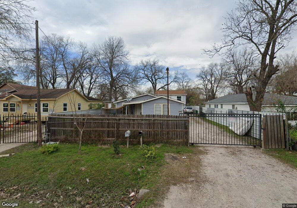 3103 Melbourne St, Houston, TX 77026 - photo 1