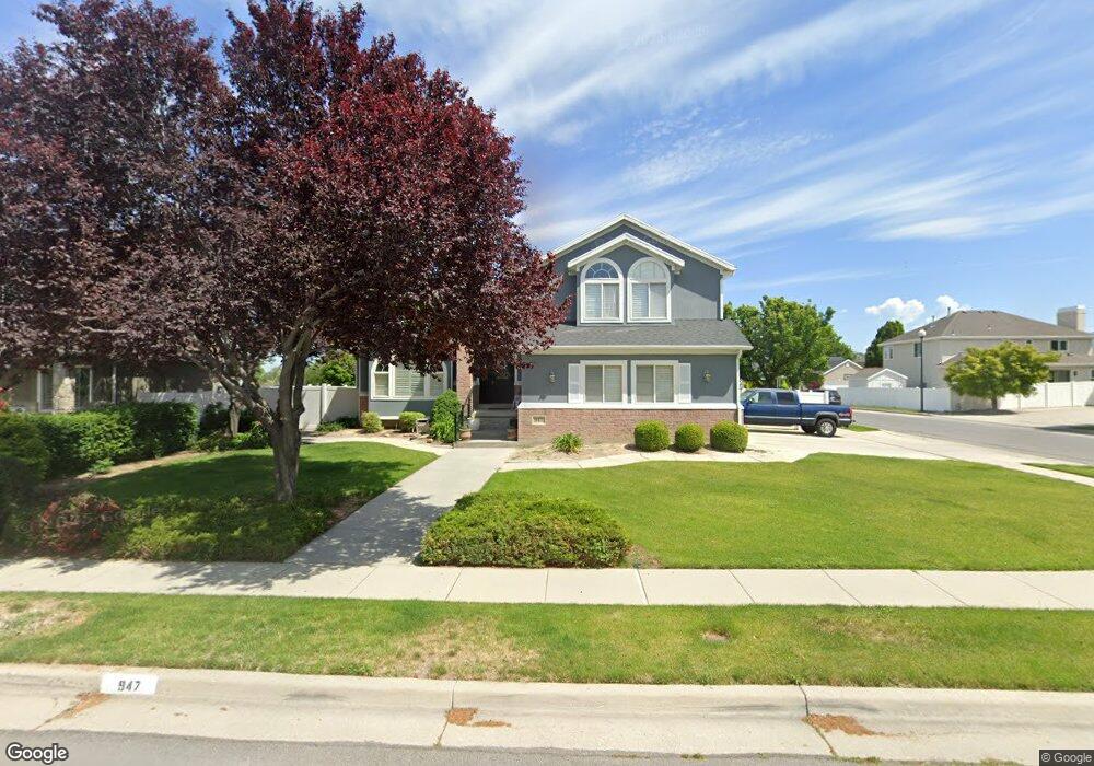 947 Park Hurst Ln, Sandy, UT 84094 - photo 1
