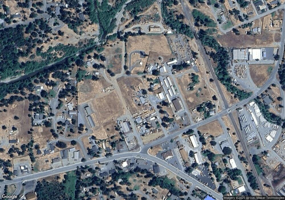 400 Plum St, Merlin, OR 97532 - photo 1