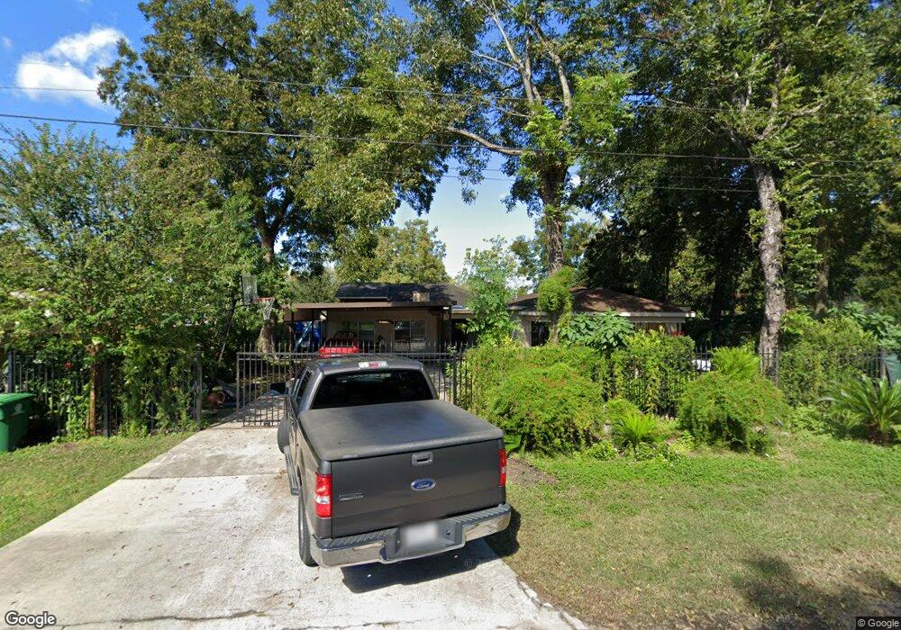 2723 Woodard St, Houston, TX 77026 - photo 1