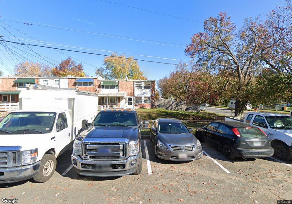 820 Rambo Ct, Halethorpe, MD 21227 - photo 1