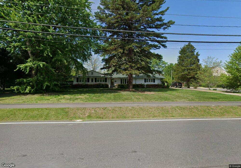 8310 Fort Hunt Rd, Alexandria, VA 22308 - photo 1