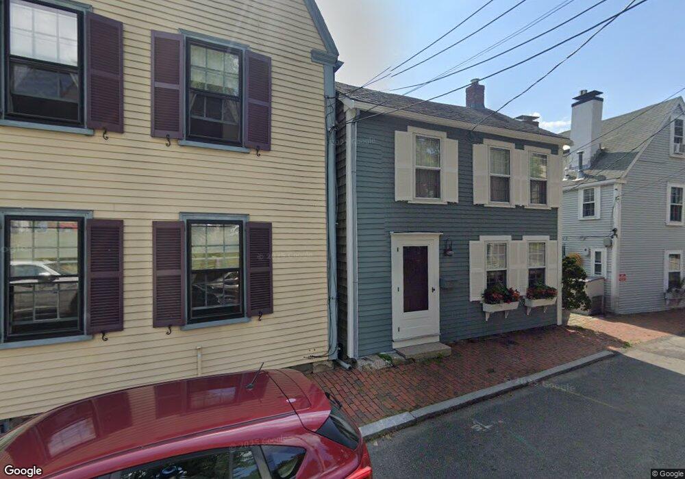 28 Washington Square, Marblehead, MA 01945 - photo 1