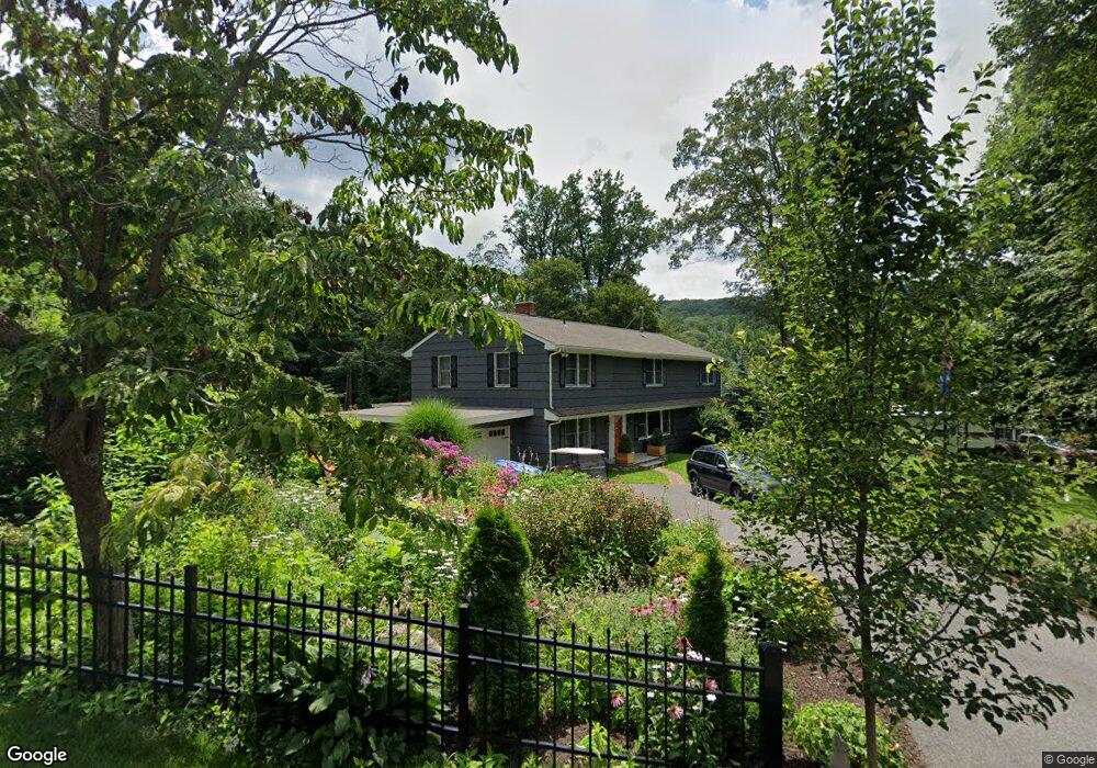 33 Christopher Rd, Ridgefield, CT 06877 - photo 1