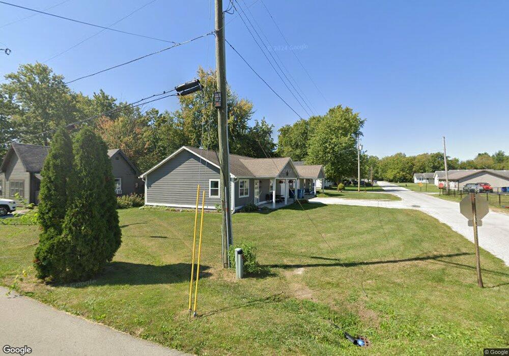 412 Elm Ave, Sheridan, IN 46069 - photo 1