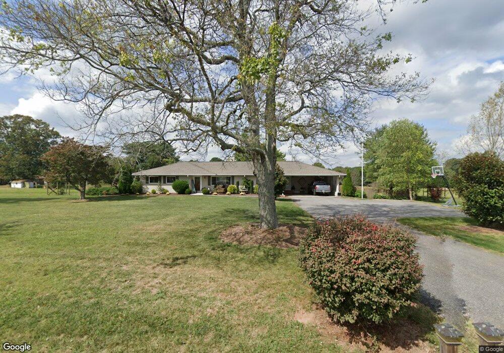 123 Oak Forest Dr, Statesville, NC 28625 - photo 1