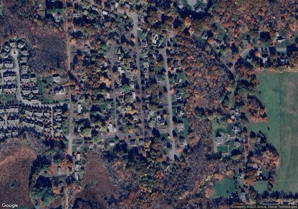 15 Buttercup Ln, Medway, MA 02053 - photo 1