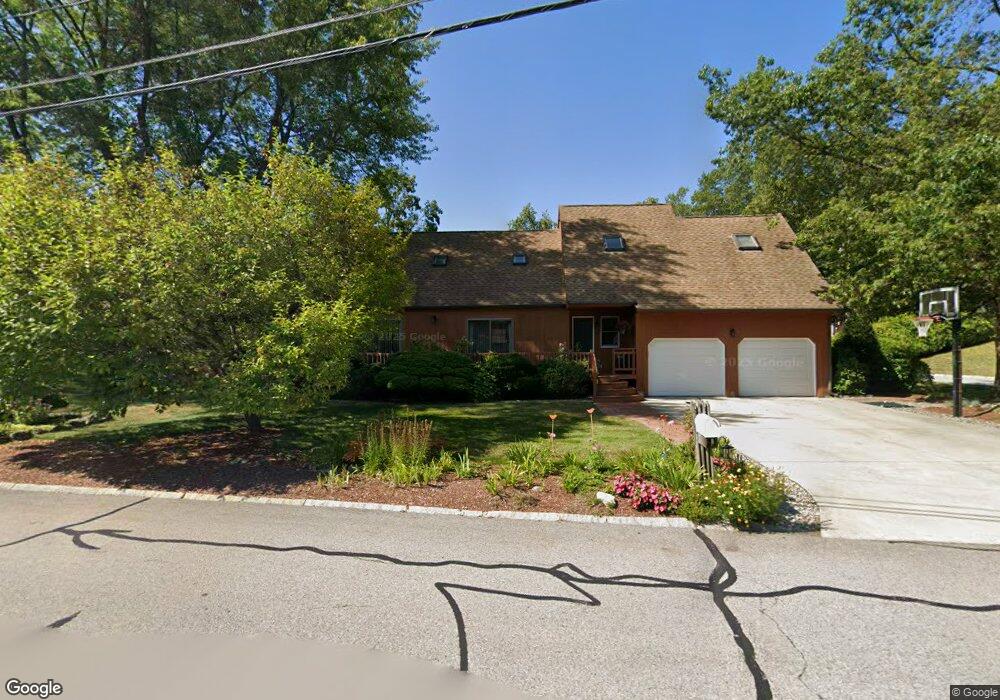 29 Gosselin Rd, Nashua, NH 03062 - photo 1