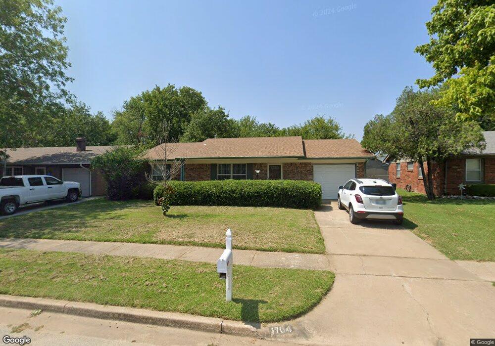 1704 S Pecan Ave, Broken Arrow, OK 74012 - photo 1